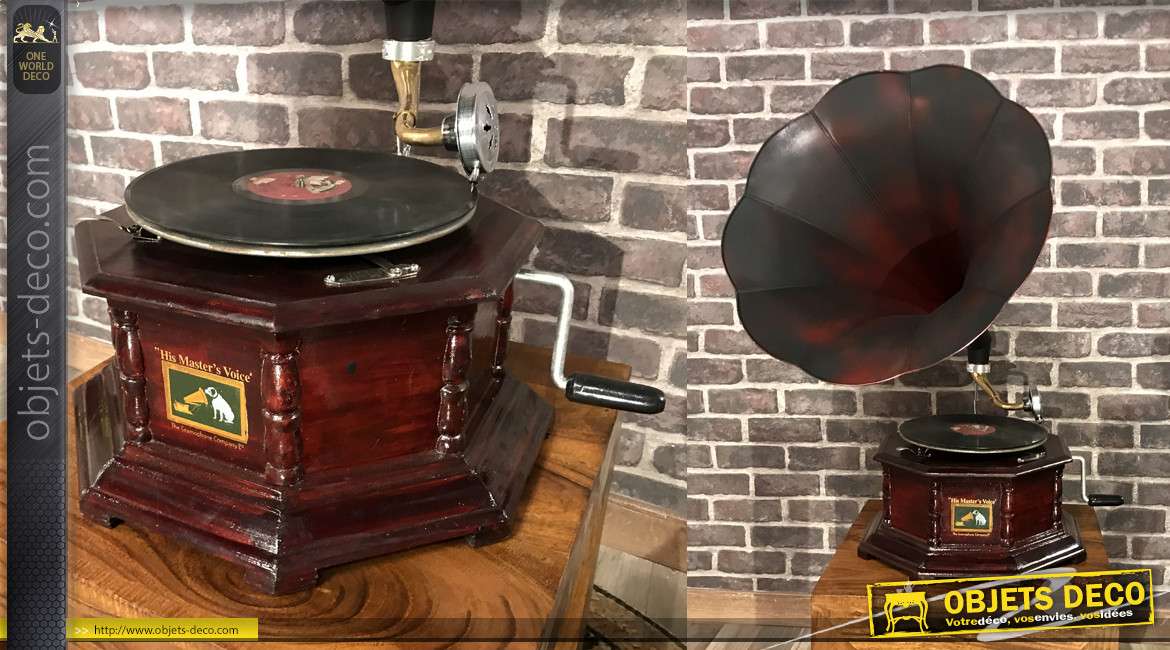 Gramophone vintage en bois, finition acajou ancien et grande corne en métal reflets grenat, fonctionnel