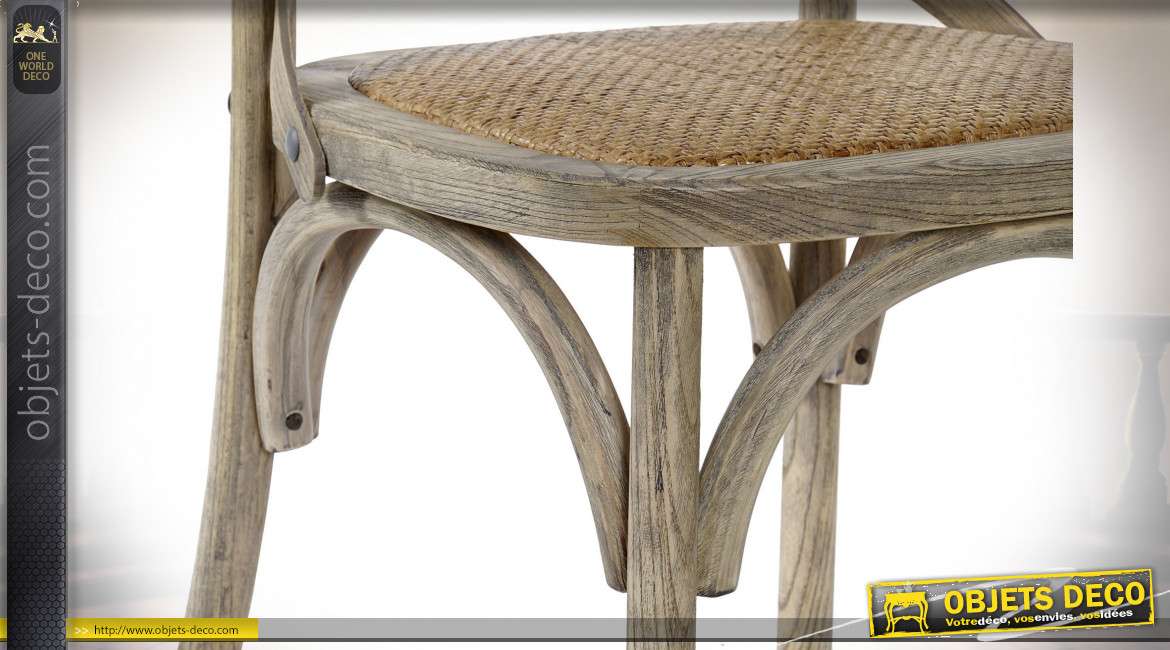 Chaise  en bois d'orme et assise en rotin cannelée, finition naturelle de style bistrot Parisien, 86 cm
