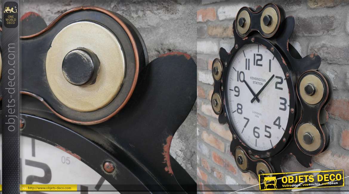 Horloge murale en métal de style industriel, esprit roue engrenage, finition noir, doré et éclats de vieux rouge, 60cm