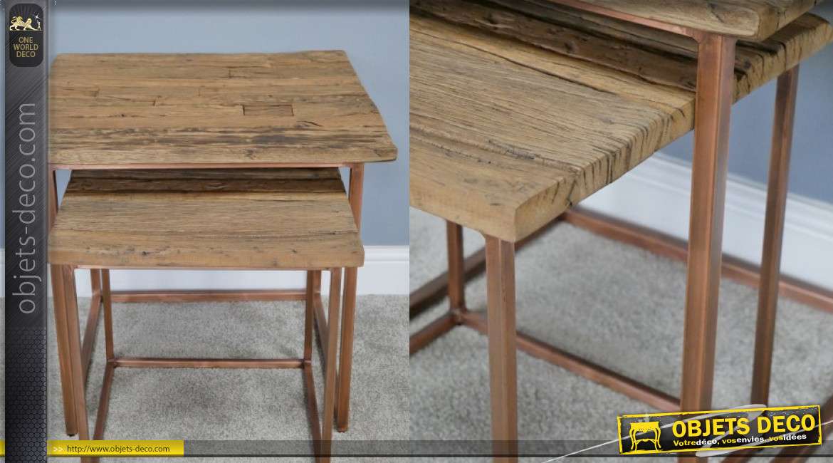 Série de deux tables gigognes de formes carrées, en bois d'ancienne traverses de chemin de fer, base effet cuivré, style épuré, 59cm,
