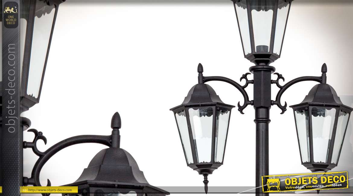 Grand réverbère en aluminium finition noir avec 3 lanternes d'éclairage 2,3 mètres
