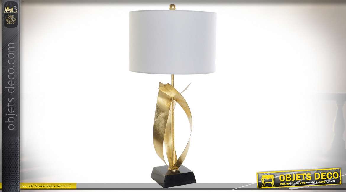 Lampe de chevet style art déco sur pied en métal finition dorée et socle en marbre noir,80cm