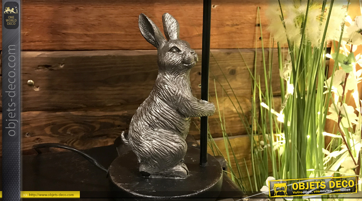 Série de 2 lampes de table en métal et résine avec représentations de lapins, ambiance chambre d'enfant, 35cm