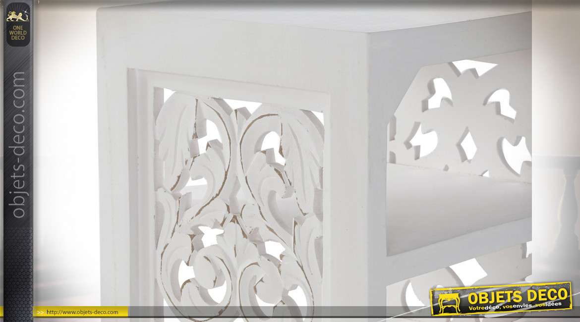 Table d'appoint en bois sculpté blanc style romantique, 60.5cm