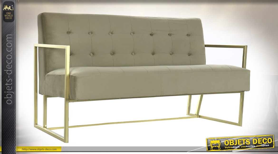 Canapé vert esprit rétro, assise et dossier capitonnés finition dorée, 128cm