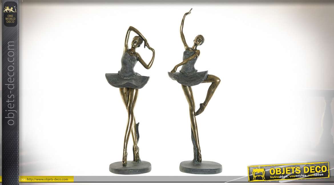 Série de trois statuettes de ballerines en résine, 43cm