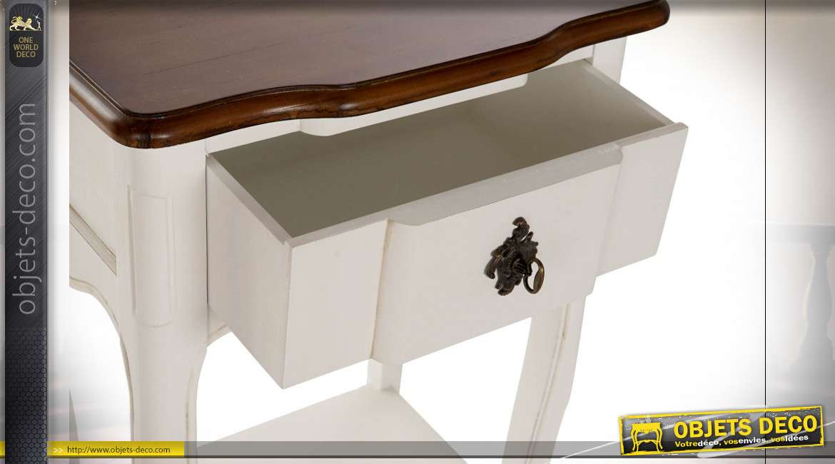 Table d'appoint blanche en bois style traditionnel, 67cm