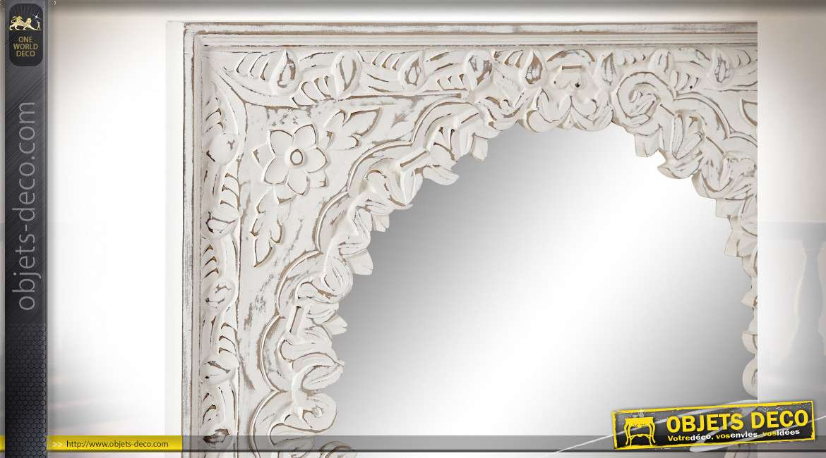 Grand miroir mural en bois patine blanche vieillie style romantique, 120 cm
