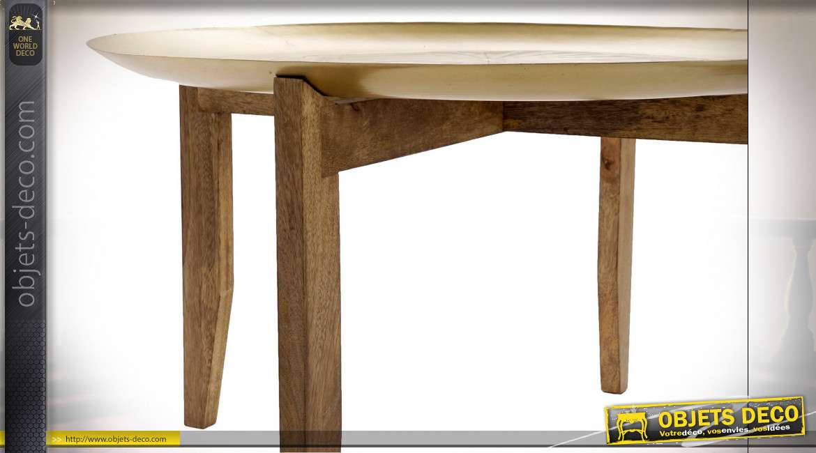 Table basse style oriental en bois de manguier et plateau finition laiton, 76cm