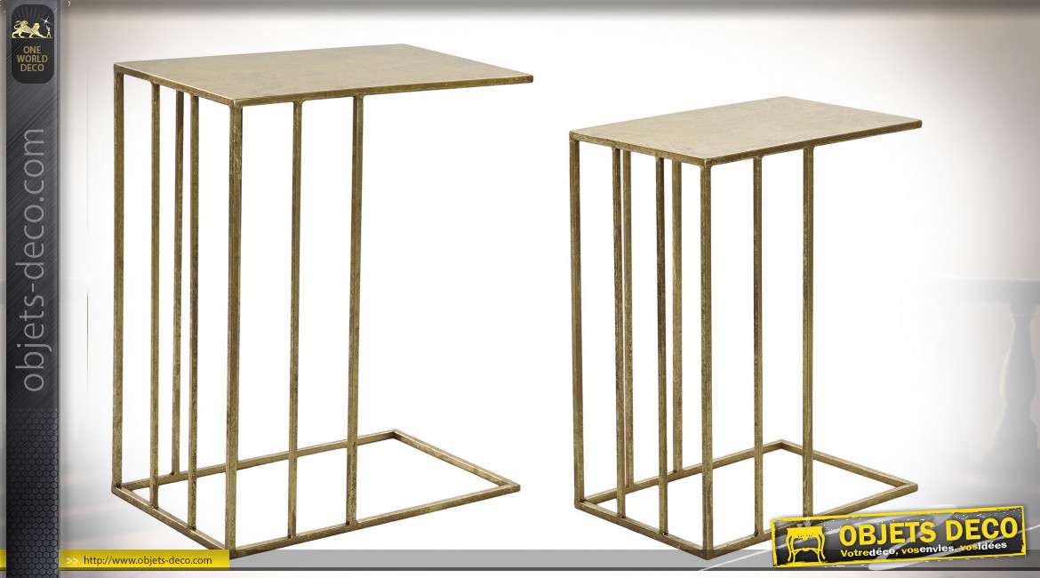 Série de deux tables auxilaires finition dorée style moderne, 57cm