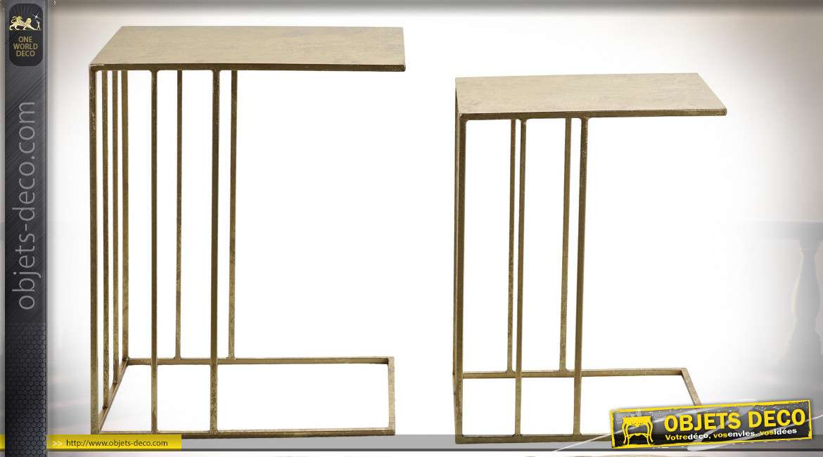 Série de deux tables auxilaires finition dorée style moderne, 57cm