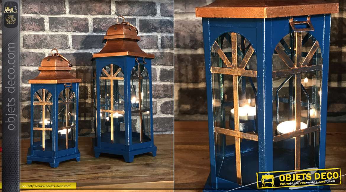 Série de deux lanternes en bois et métal, de formes hexagonales, finition bleu canard et cuivré mate, 40cm