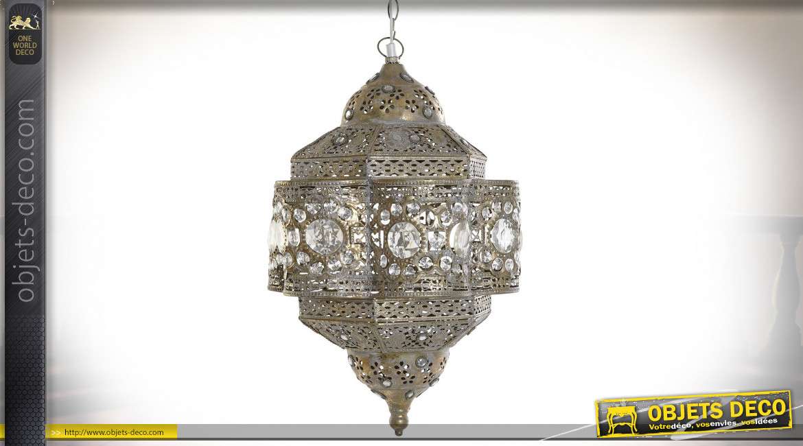 Suspension luminaire esprit boule à facettes oriental finition dorée vieillie, pendeloques en acrylique, 105cm