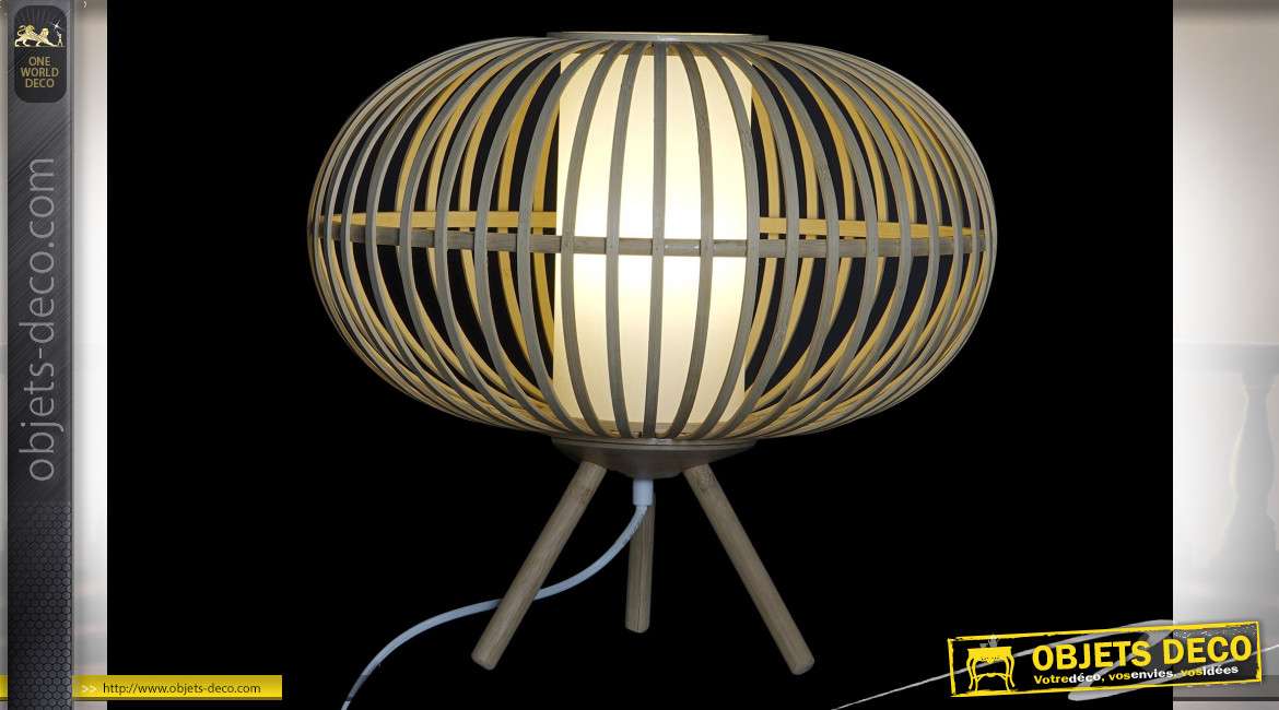 Lampe de table ronde sur trépied en lamelles de bambou finition naturelle style tropical, 40cm
