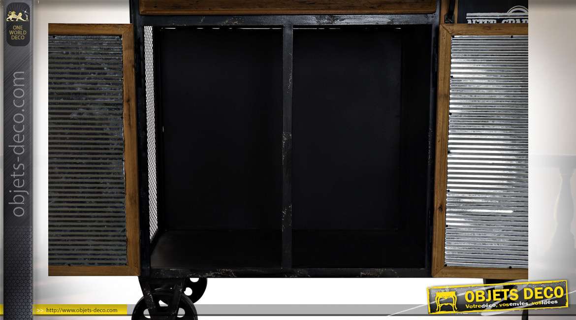 Armoire de style industriel en bois et métal finition noire et brun foncé sur roulettes esprit meuble de hangar de la Royal Air Force, 153cm