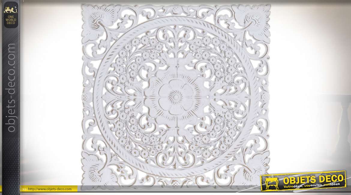 Panneau de décoration en bois sculpté de motifs floraux, patine blanche style romantique, 40cm