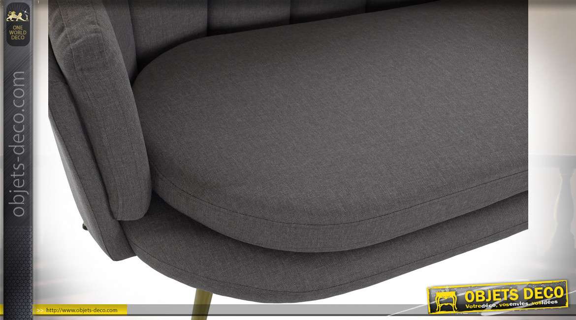 Canapé deux places finition polyester maillé gris, dossier en alignement de coussins de style moderne, 141cm