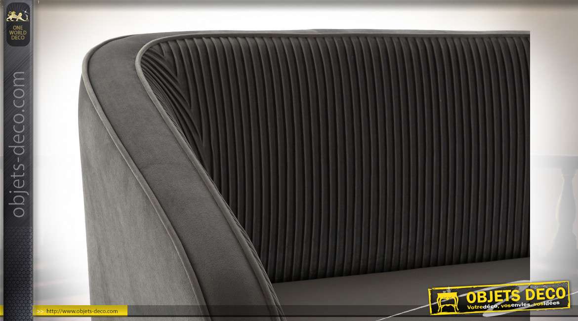 Canapé de style rétro finition grise et dorée, dossier en tissu plissé effet velours, 135cm