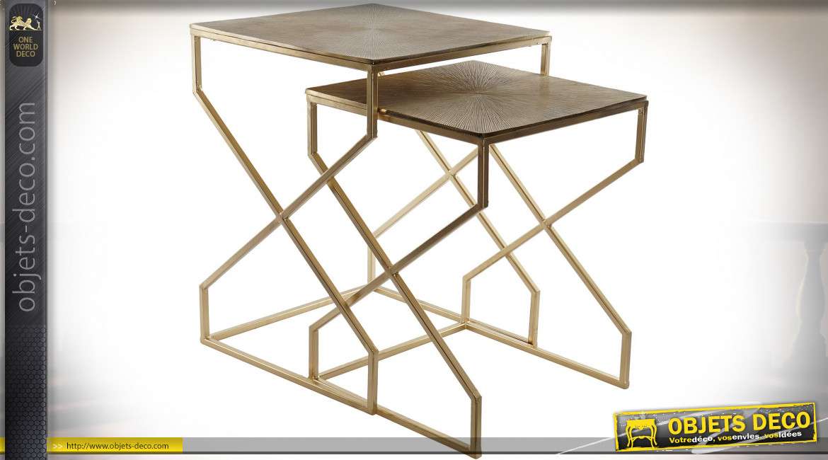 Tables d'appoints gigognes en aluminium finition dorée de style moderne design, 54.5cm