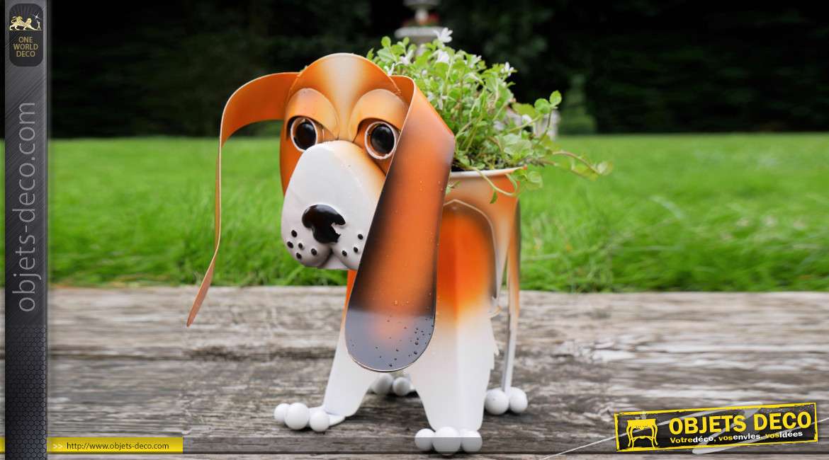 Beagle en métal version jardinière pour plante, décoration de terrasses ou jardins, originale et colorée, 31cm