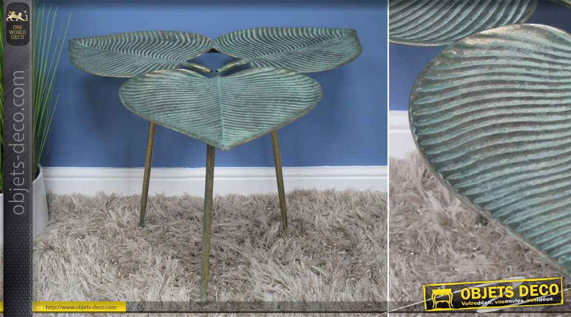 Table d'appoint en métal en forme de feuilles entrelacées, finition bronze ancien et pieds finition laiton, Ø67cm