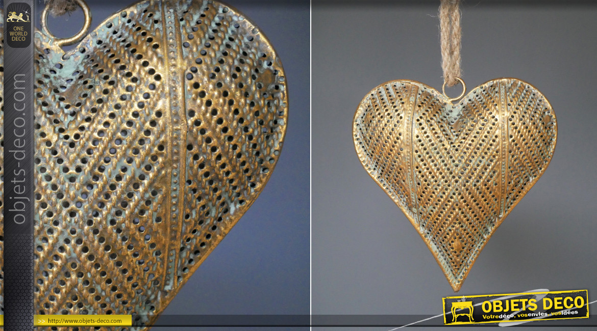 Coeur de taille moyenne en métal finition vieux doré, à suspendre, ambiance romantique vieille maison, Ø15cm