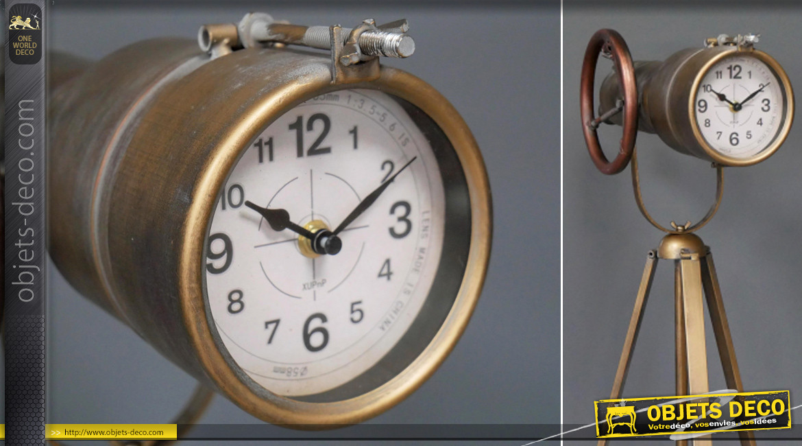 Horloge trépied en métal finition laiton effet brossé, forme de télescope ajustable, ambiance astronomie, 105cm