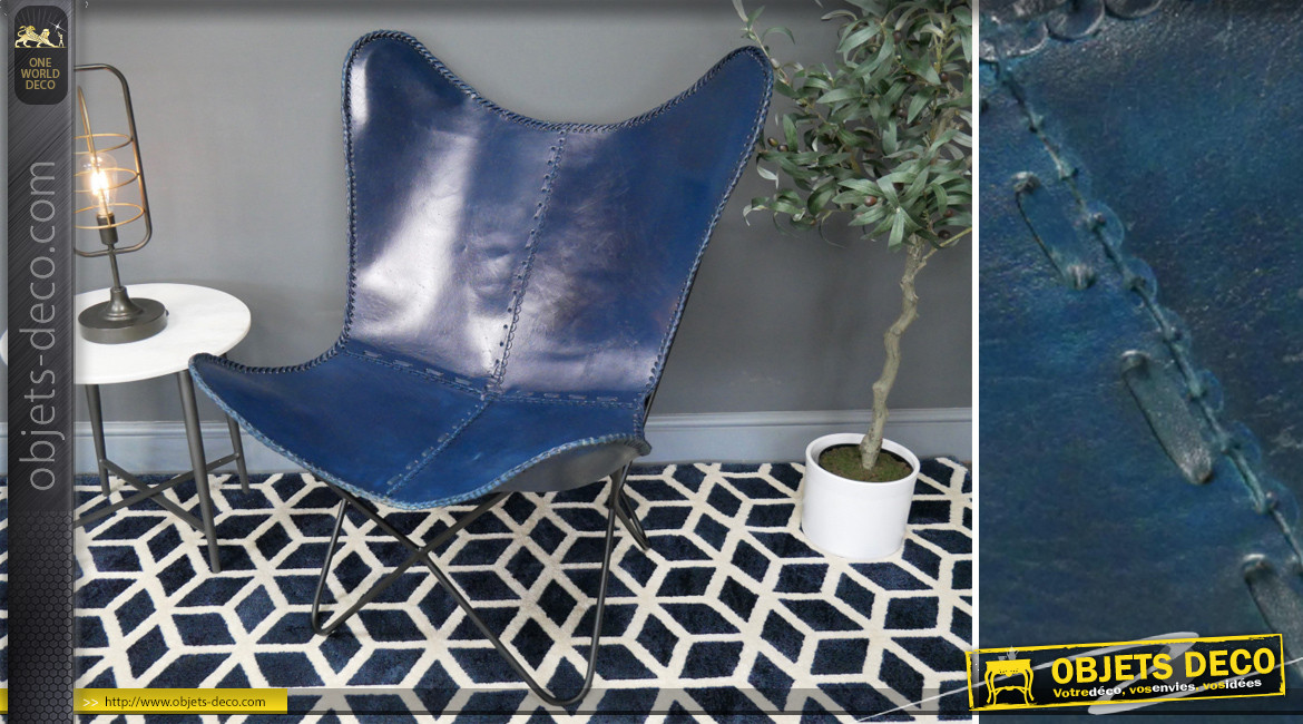 Série de 2 fauteuils papillon en cuir véritable teinté bleu cobalt finition laiton effet brossé, ambiance chic authentique, 94cm