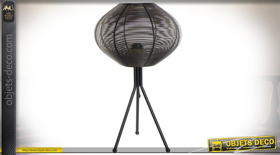 Lampe de table en métal ajouré finition noire de style moderne, 58cm