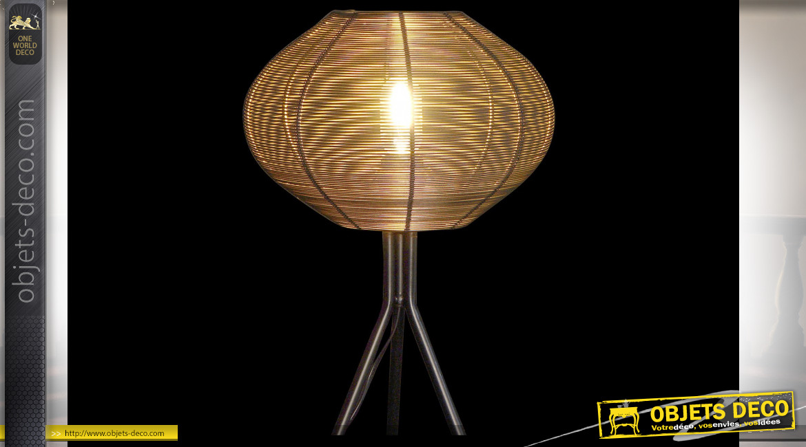 Lampe de table en métal ajouré finition noire de style moderne, 58cm