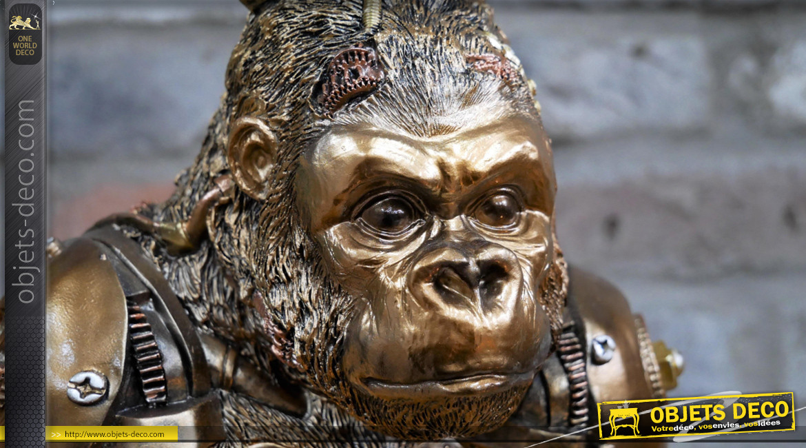 Gorille en résine version Steampunk, effet métallique finition laiton doré avec roues et engrenages, 28cm