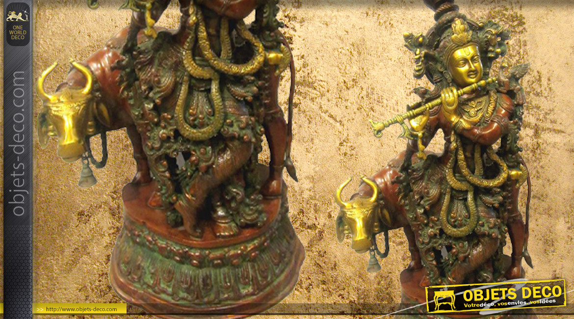 Représentation de Krishna en laiton massif, divinité assise sur un animal sacré, finitions effet anciennes, 30kg - 73cm