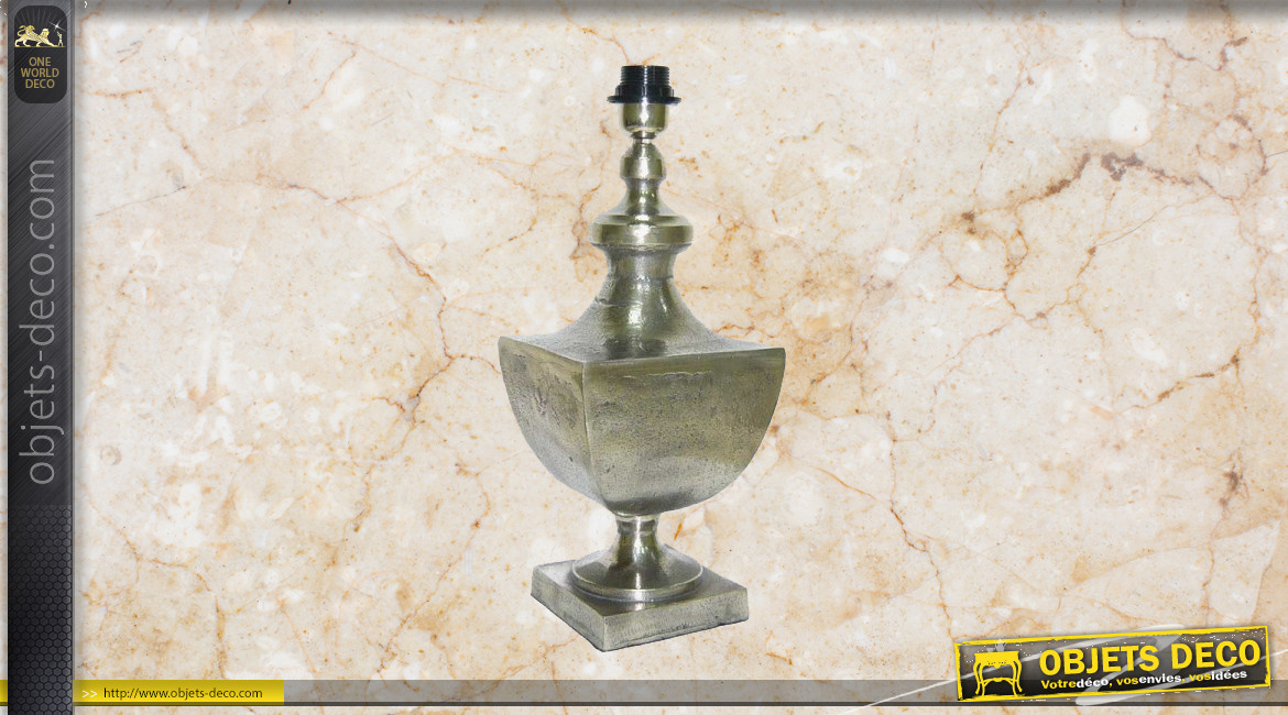Pied de lampe amphore en bois, modèle Riyad de 44cm, finition effet métal argenté vieilli, ambiance voyage en terre d'Afrique du Nord