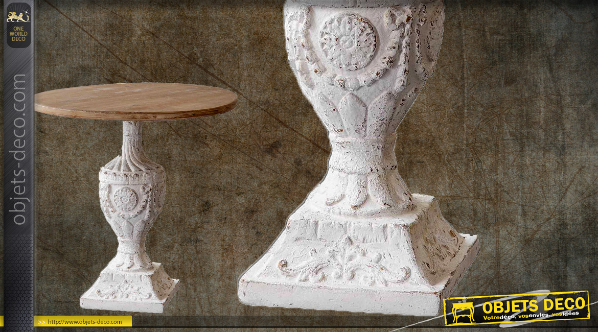 Table d'appoint en bois massif avec pied effet sculpté, finition blanc antique, Ø60cm