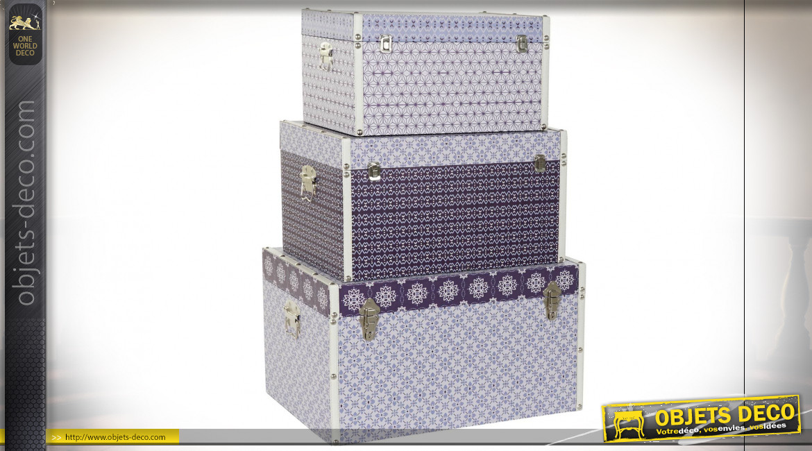 Série de 3 coffres de rangement en bois motifs géométriques finition bleu ciel et violet ambiance boho, 64cm