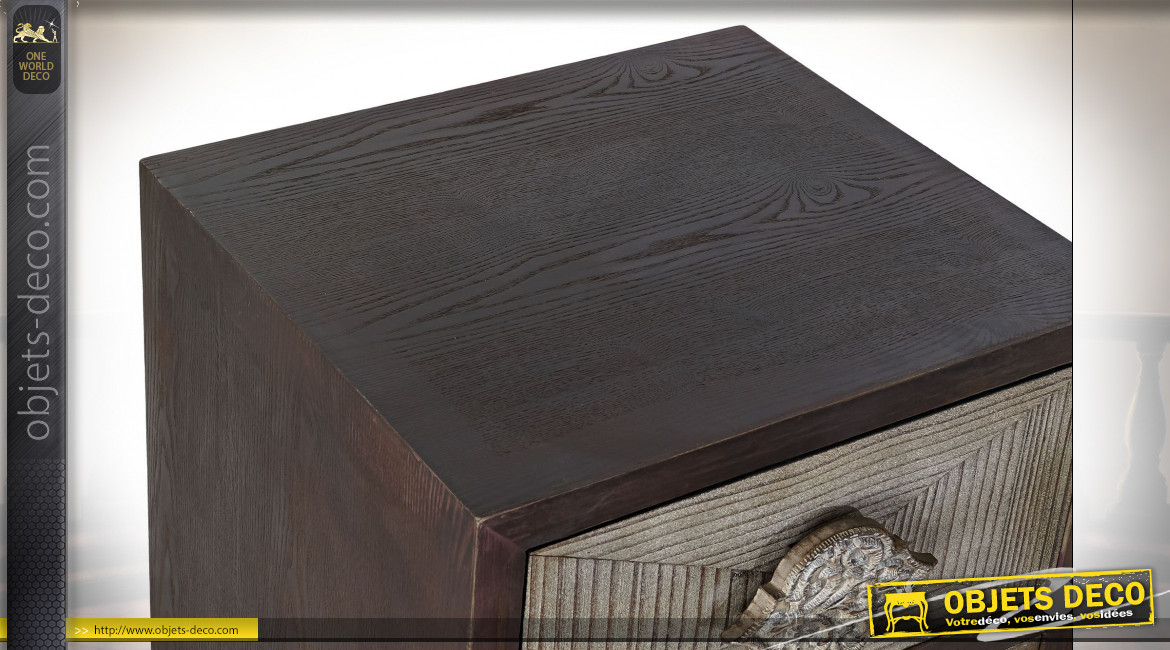Table de chevet 2 tiroirs en bois de sapin finition brun foncé et gris ambiance orientale, 60cm