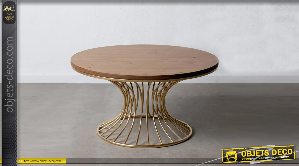 Grande table basse en acier doré et plateau en sapin massif, finition dorée et naturelle, ambiance moderne, Ø93cm