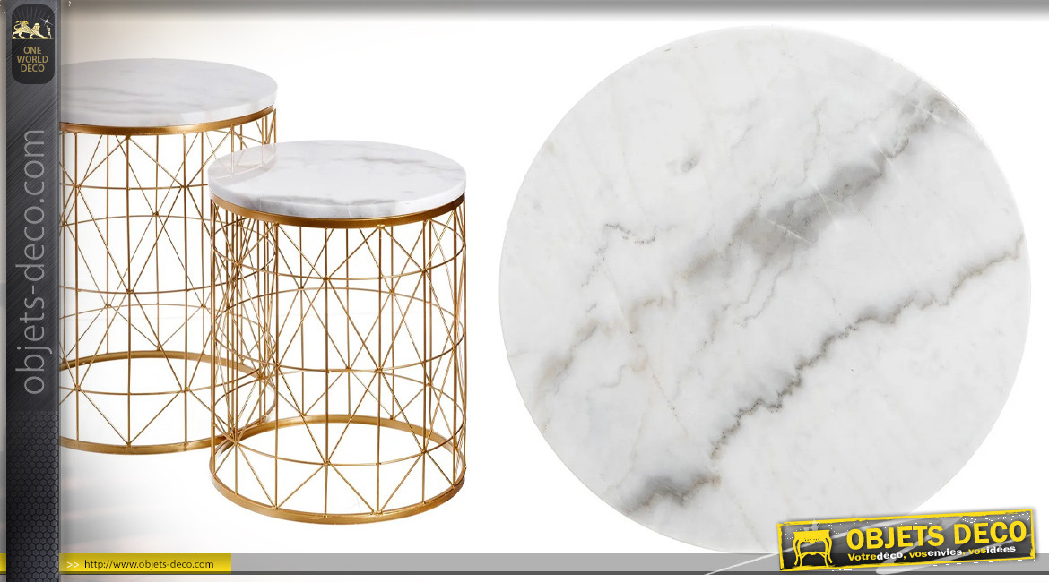 Série de deux tables rondes en métal doré et marbre, base effet grillagée, ambiance moderne, Ø43/38cm