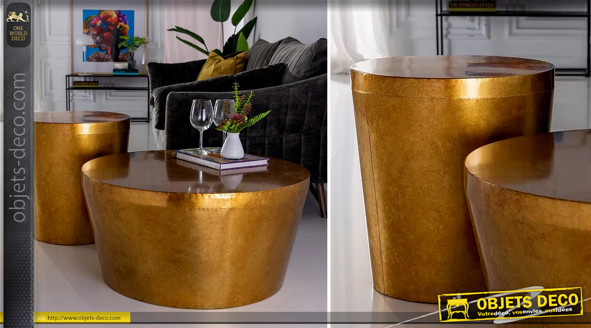 Table d'appoint effet bloc de métal, finition dorée reflets bronze, ambiance contemporaine, Ø50cm