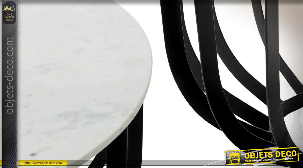 Grande table basse Ø90cm ronde en métal charbon et marbre blanc, ambiance chic contemporaine