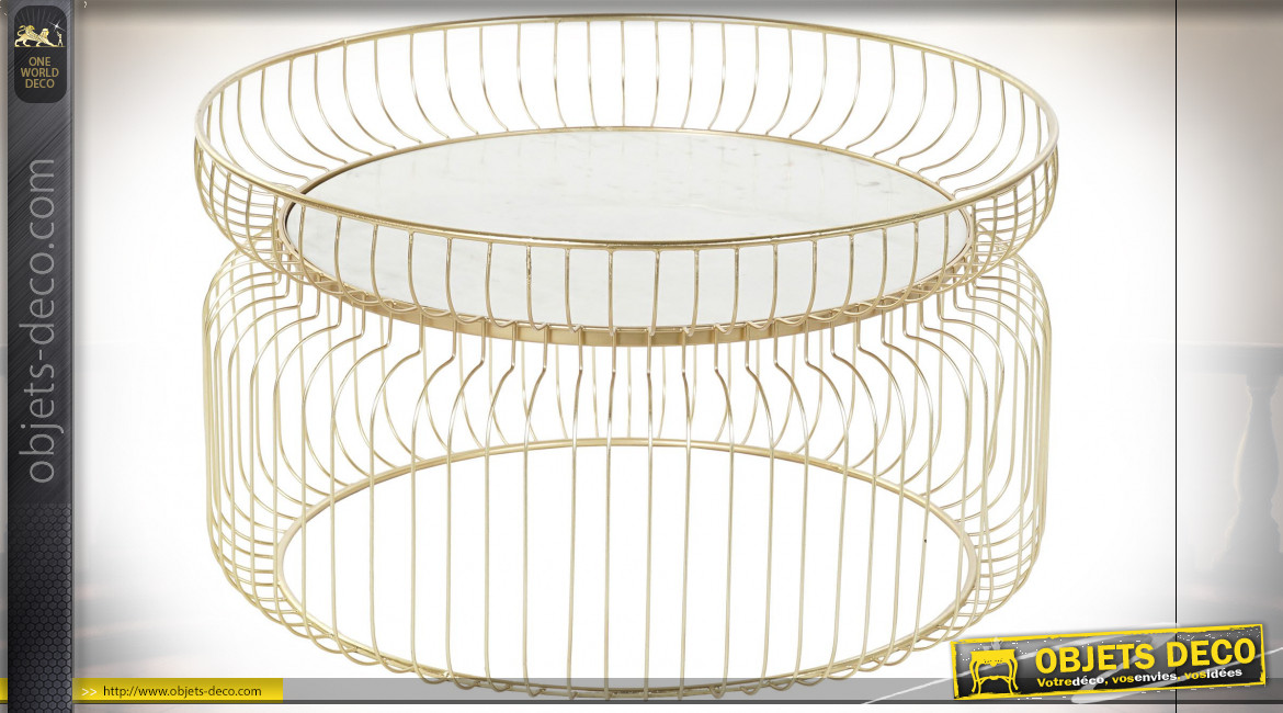 Table d'appoint avec galerie en métal finition dorée et plateau en marbre blanc ambiance moderne design, Ø71cm