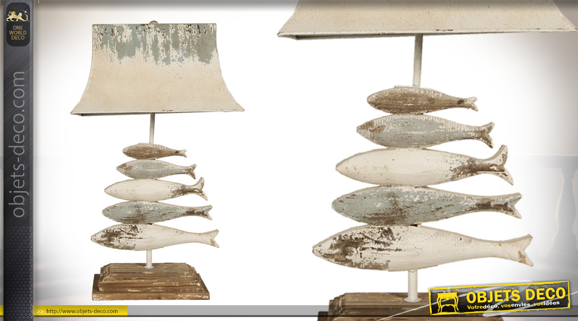 Grande lampe de salon en bois et métal, pied avec sculptures de poissons, abat-jour métal effet vieilli, 75cm
