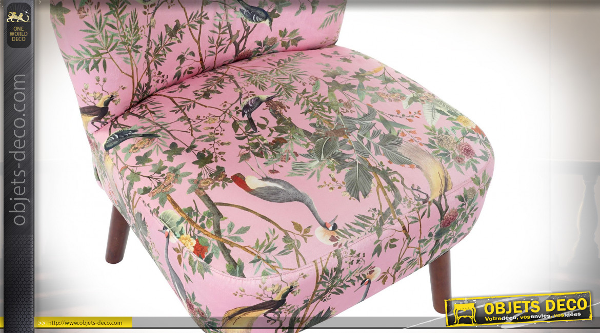 Chaise en polyester finition rose poudré esprit vieille tapisserie avec motifs floraux et d'oiseaux ambiance rétro, 77cm