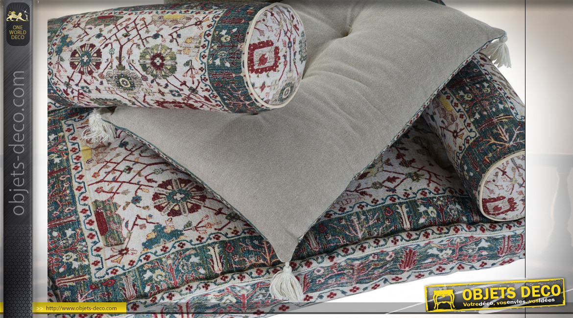 Gros coussin de sol en coton avec motifs de fleurs très colorées ambiance orientale, 90cm