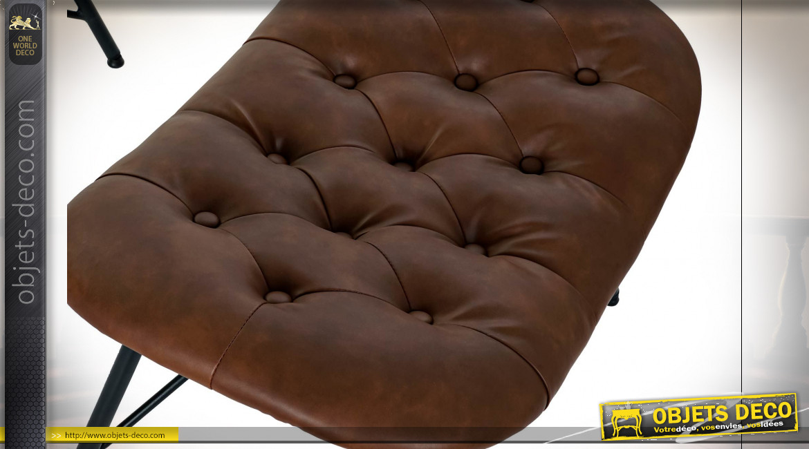 Fauteuil avec repose-pieds imitation cuir capitonné finition brun foncé de style rétro, 85cm