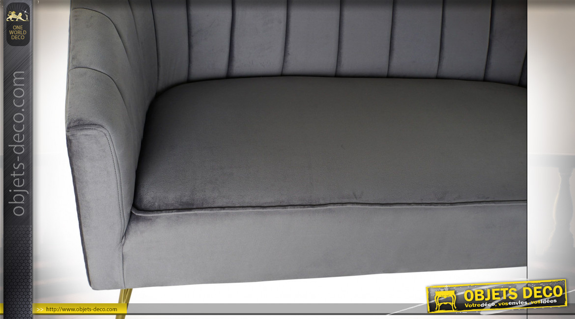 Canapé 2 places en polyester effet velours finition gris foncé et pieds en métal doré de style rétro, 140cm