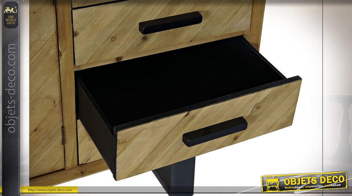 Grand buffet 8 tiroirs en bois de sapin finition naturelle, poignées et pieds en métal noir ambiance chalet, 180cm