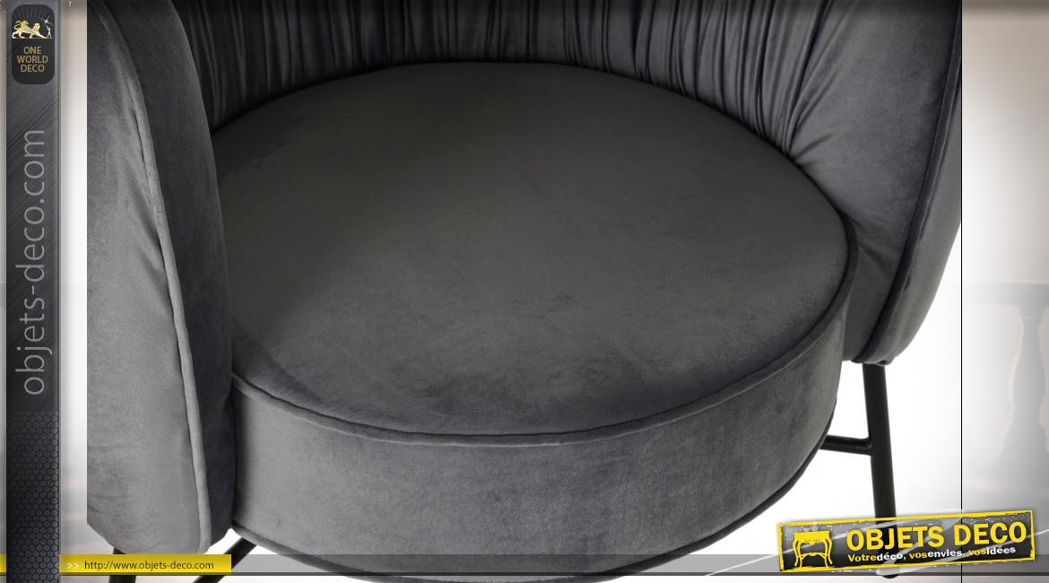 Fauteuil en tissu effet velours finition gris foncé et pieds métal noir de style rétro, 78cm