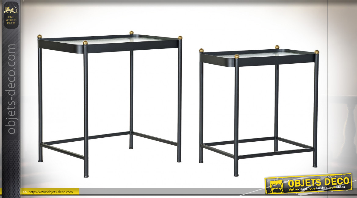 Série de 2 tables d'appoint gigognes en métal finition gris anthracite, plateaux en verre ondulé ambiance industrielle moderne, 62cm