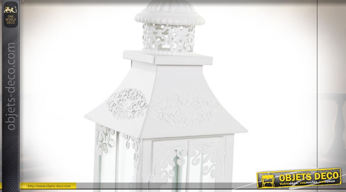 Lanterne décorative blanche en métal et verre de style romantique 41 cm